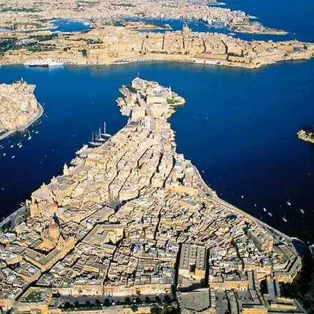 Apartament Cordoba Seafront St Paul's Bay