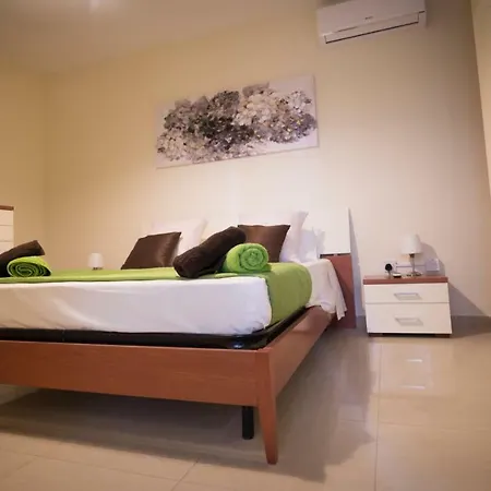 Apartment Cordoba Seafront St. Paul's Bay