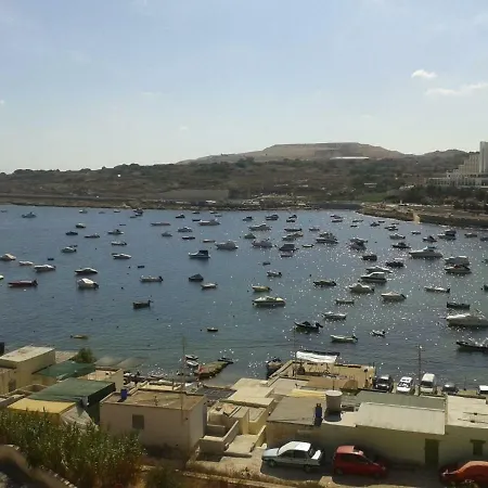 Cordoba Seafront Apartment St. Paul's Bay
